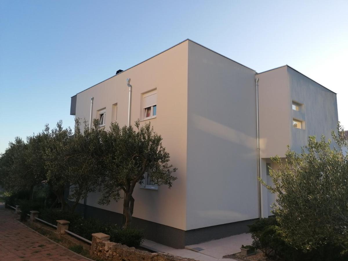 Apartments Lota Starigrad Paklenica Eksteriør bilde