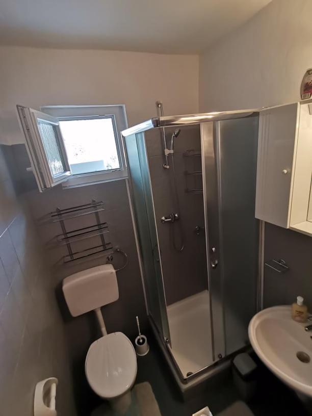 Apartments Lota Starigrad Paklenica Eksteriør bilde